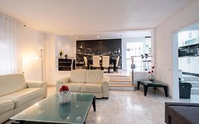 Simon'S Place